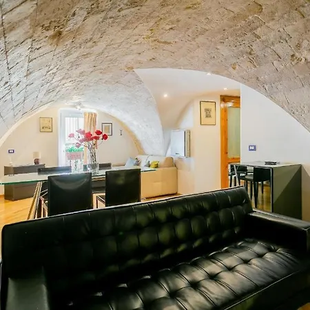 Palazzo Di Citta Μπάρι