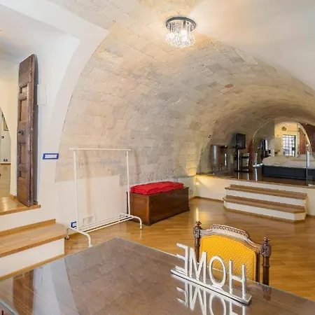 Palazzo Di Citta * Бари