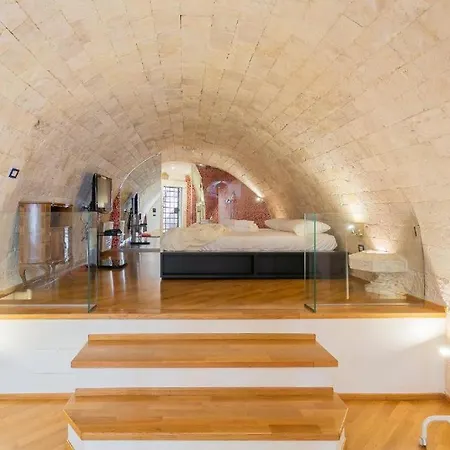 Palazzo Di Citta * Бари