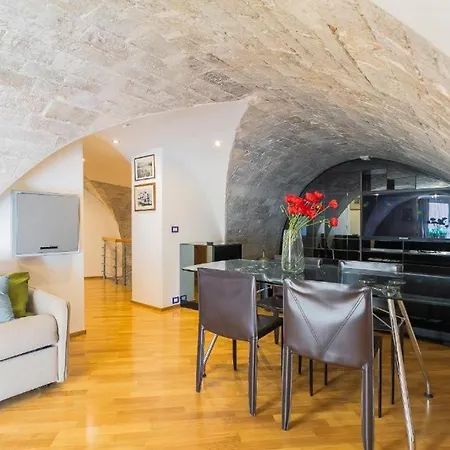 Palazzo Di Citta * Бари