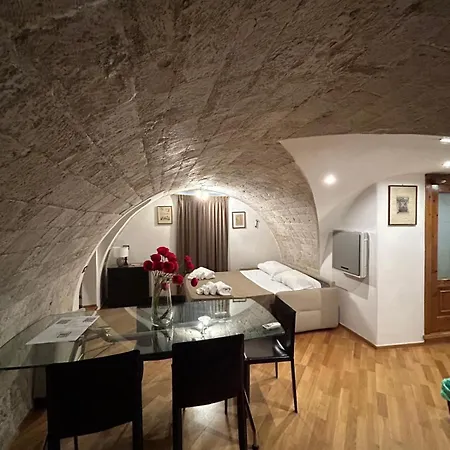 Palazzo Di Citta Бари