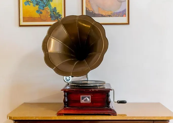 בית נופש Palazzo Di Citta בארי